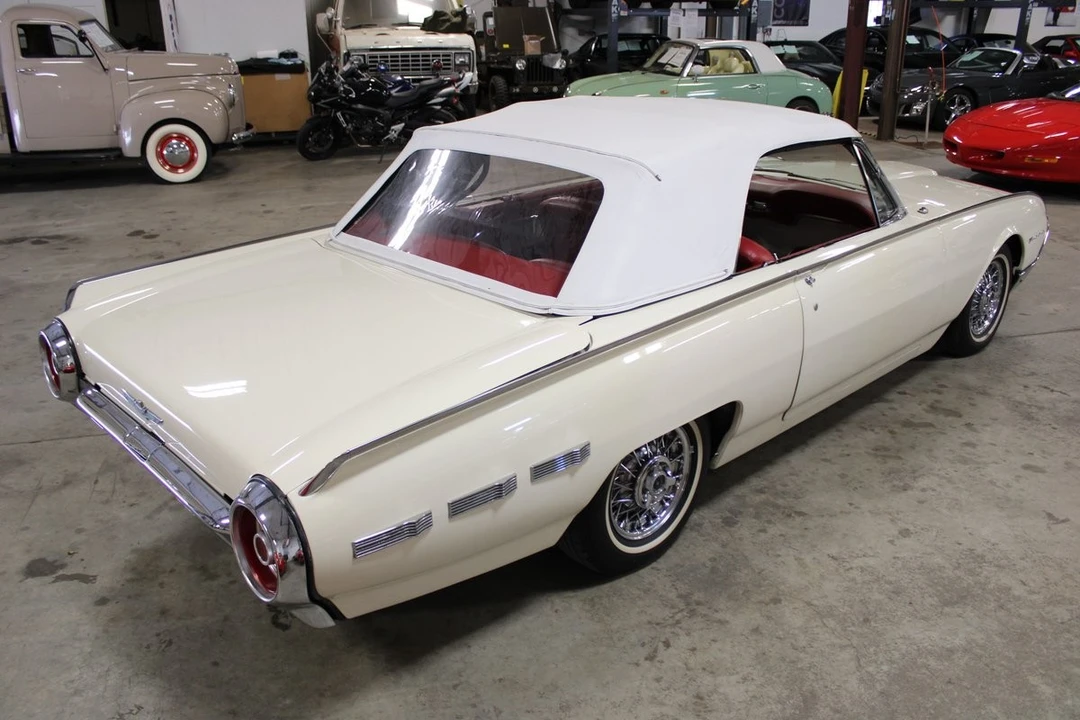 1962 Ford Thunderbird 3rd Gen - Image 17 of 31