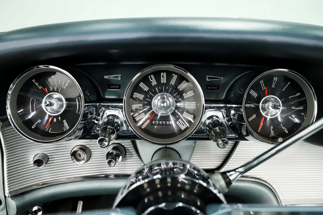 1962 Ford Thunderbird 3rd Gen - Image 20 of 31