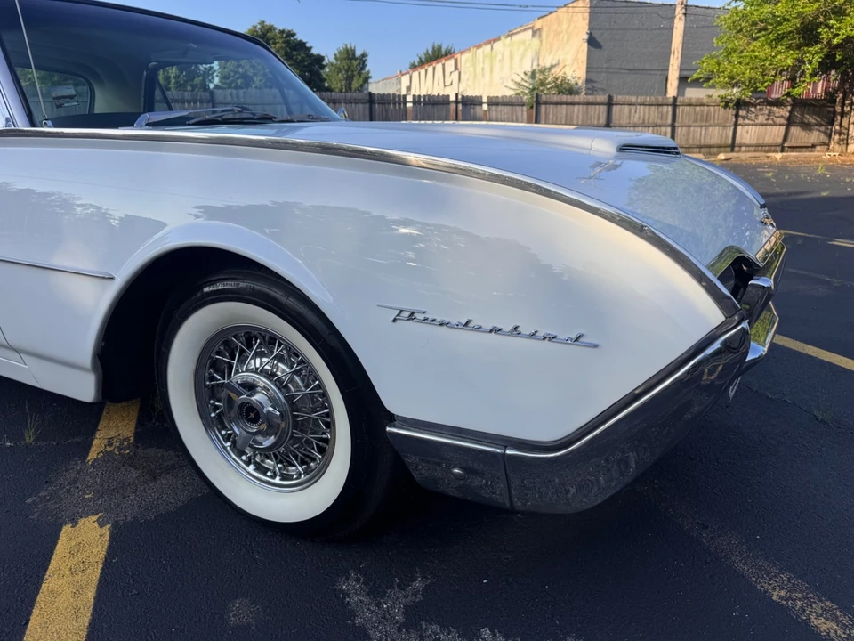 1962 Ford Thunderbird - Image 5 of 31