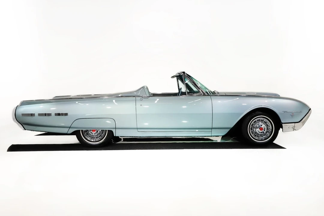 1962 Ford Thunderbird 3rd Gen - Image 16 of 31