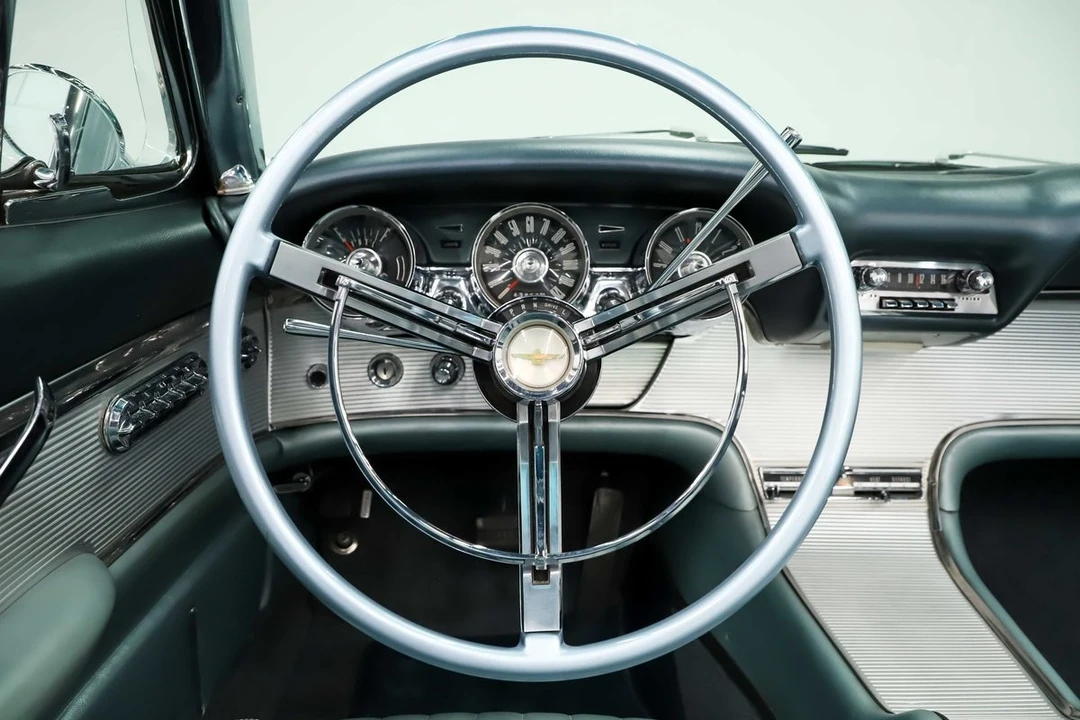 1962 Ford Thunderbird 3rd Gen - Image 18 of 31