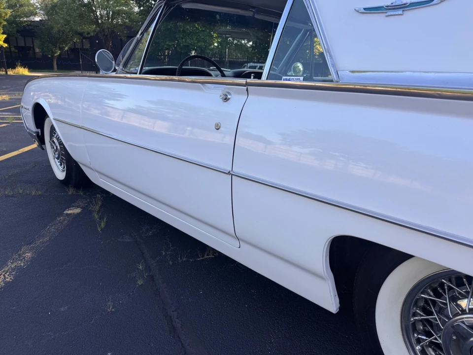 1962 Ford Thunderbird - Image 13 of 31