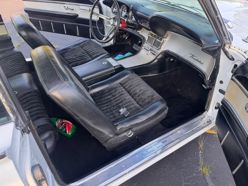1962 Ford Thunderbird - Image 26 of 31