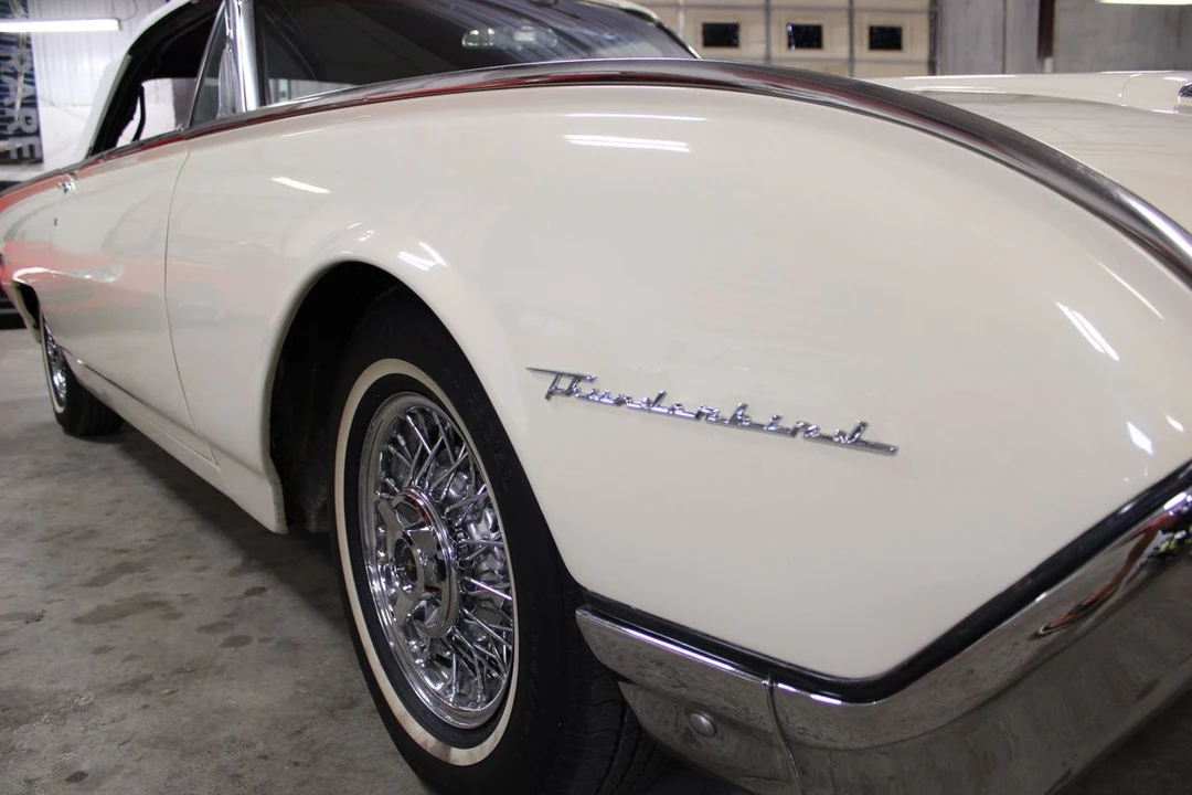 1962 Ford Thunderbird 3rd Gen - Image 13 of 31