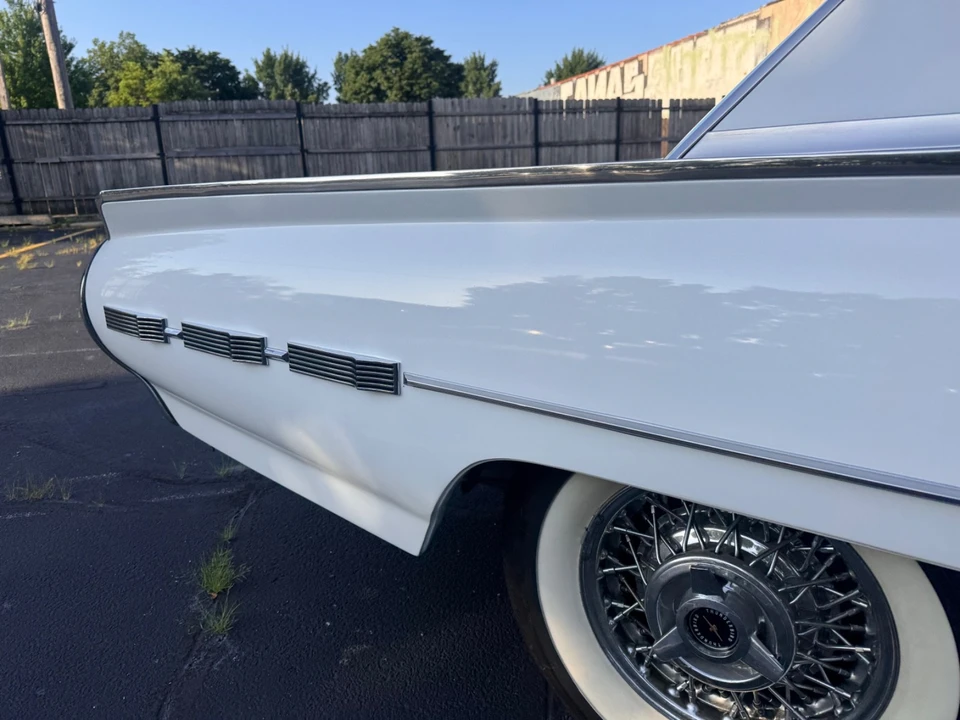 1962 Ford Thunderbird - Image 27 of 31