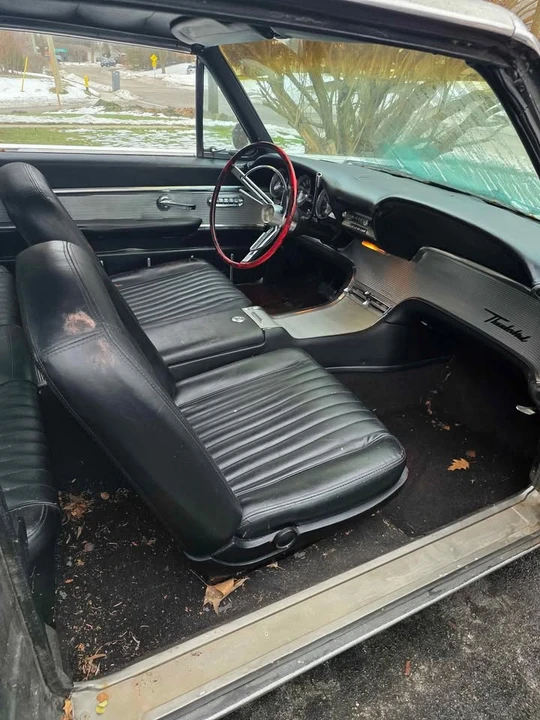 1962 Ford Thunderbird 3rd Gen - Image 11 of 12
