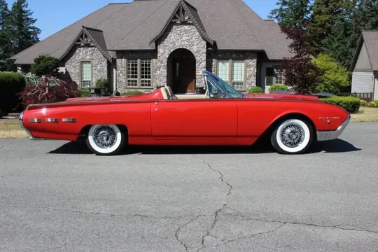 1962 Ford Thunderbird