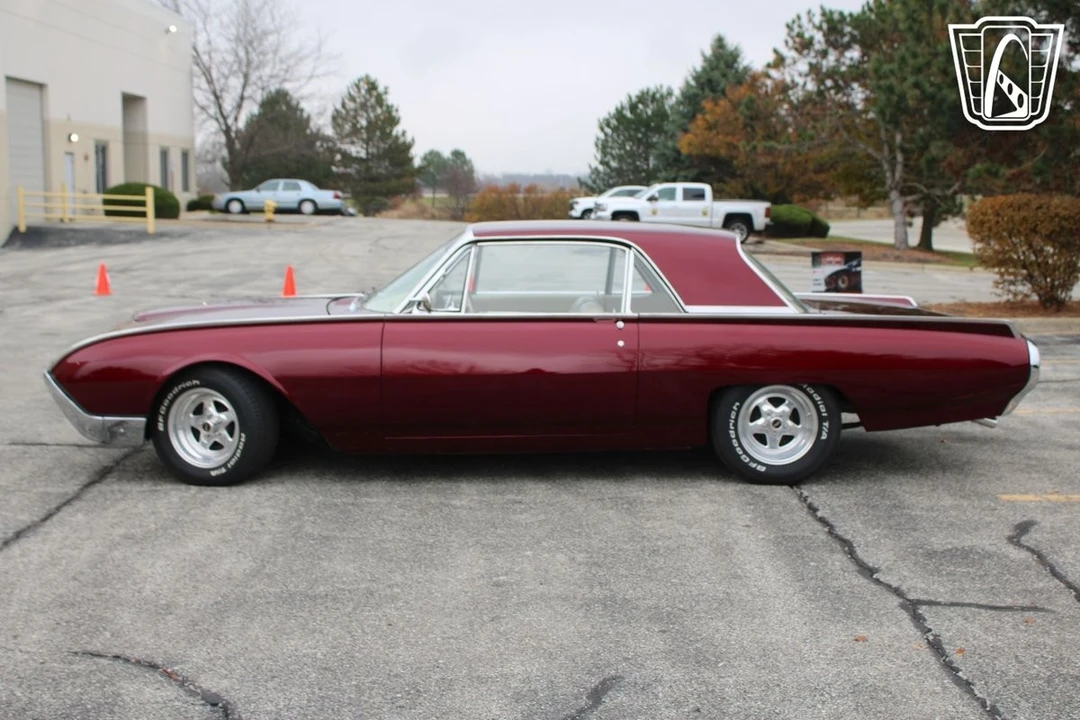 1962 Ford Thunderbird 3rd Gen - Image 6 of 12
