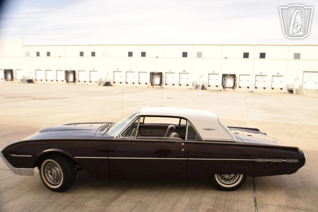 1962 Ford Thunderbird 3rd Gen - Image 3 of 12