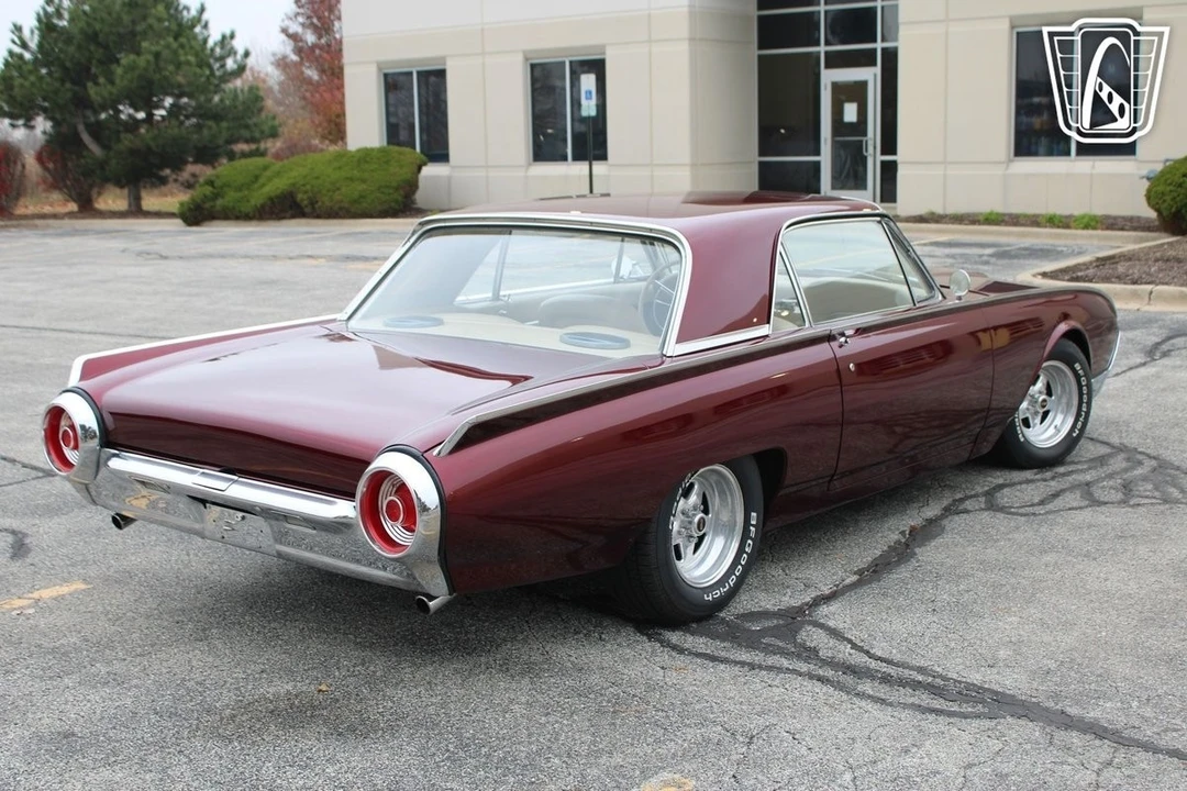 1962 Ford Thunderbird 3rd Gen - Image 16 of 21