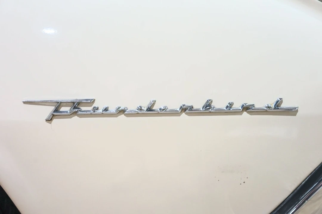1962 Ford Thunderbird 3rd Gen - Image 26 of 31