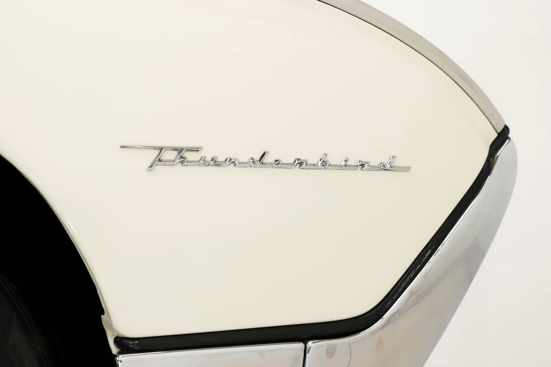 1962 Ford Thunderbird 3rd Gen - Image 10 of 12