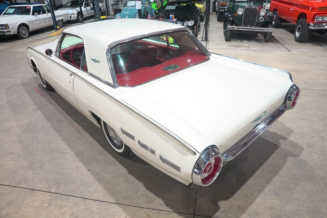 1962 Ford Thunderbird 3rd Gen - Image 16 of 31