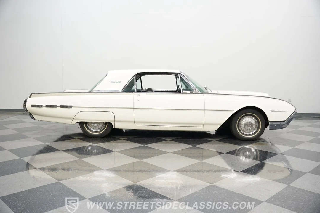 1962 Ford Thunderbird 3rd Gen - Image 15 of 21