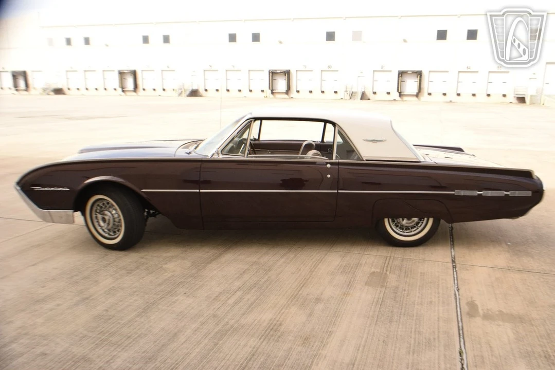 1962 Ford Thunderbird 3rd Gen - Image 4 of 12