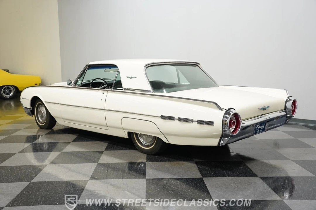 1962 Ford Thunderbird 3rd Gen - Image 9 of 12