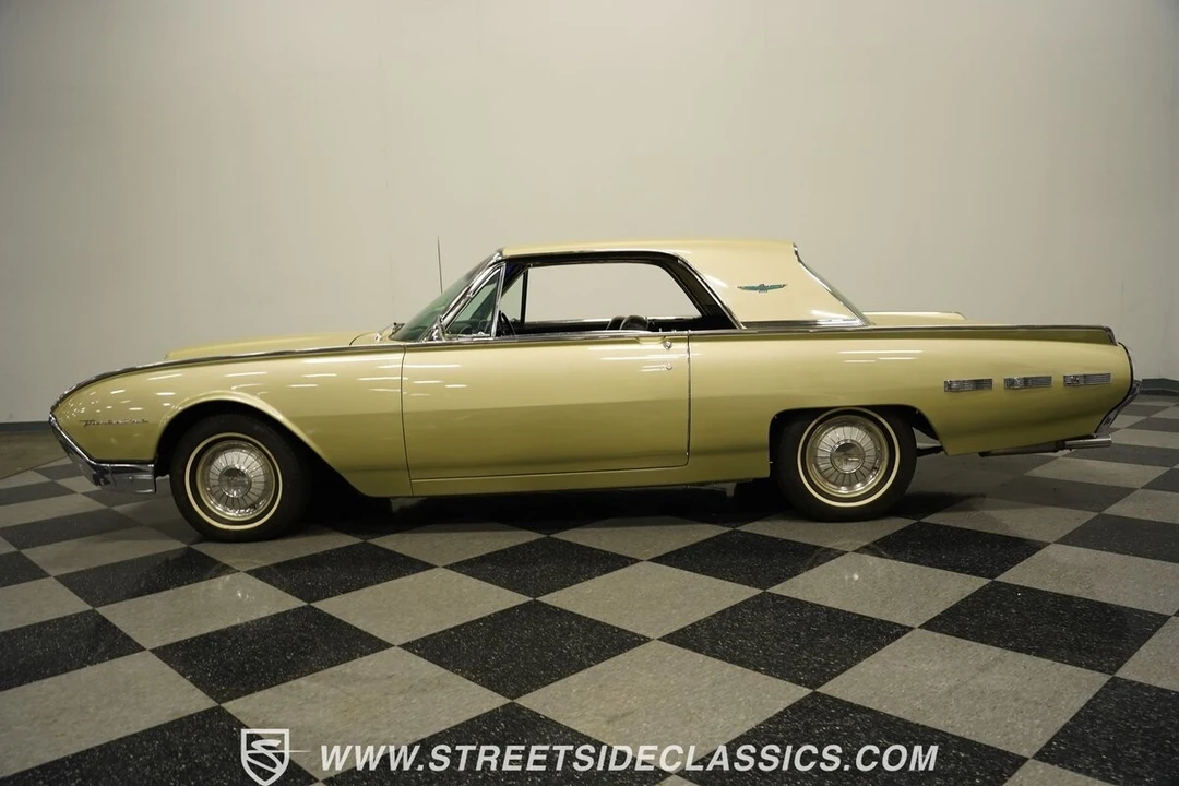 1962 Ford Thunderbird 3rd Gen - Image 3 of 12