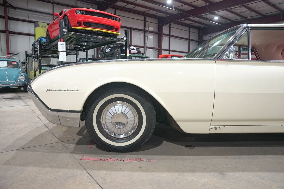 1962 Ford Thunderbird 3rd Gen - Image 3 of 21