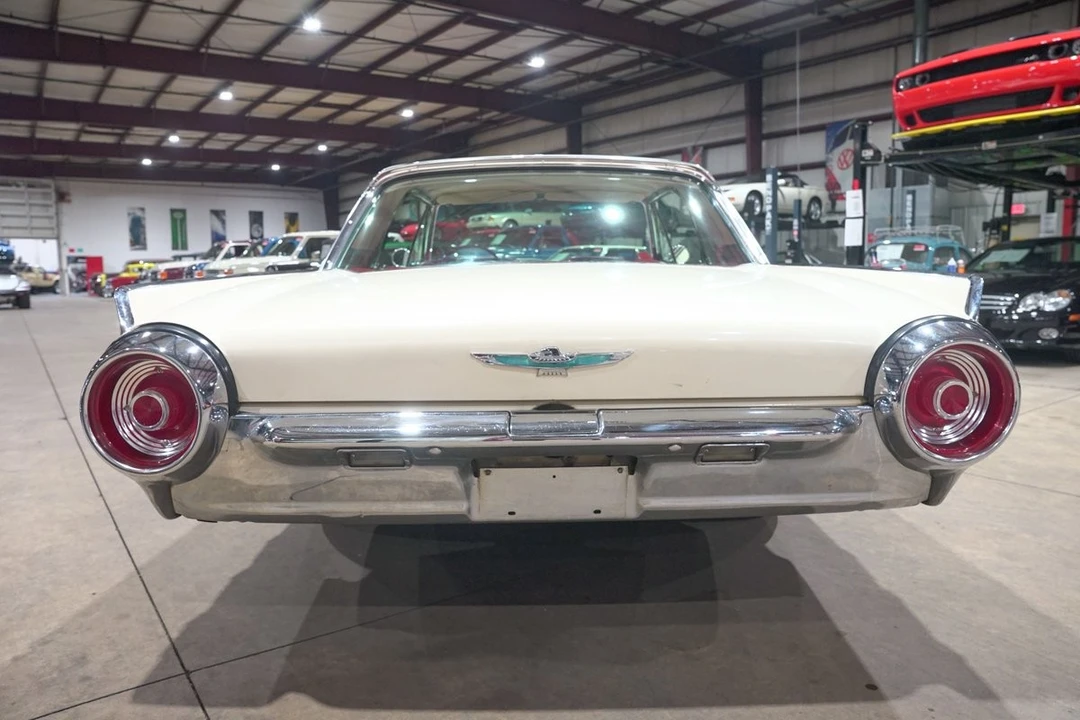 1962 Ford Thunderbird 3rd Gen - Image 7 of 21