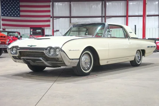 1962 Ford Thunderbird
