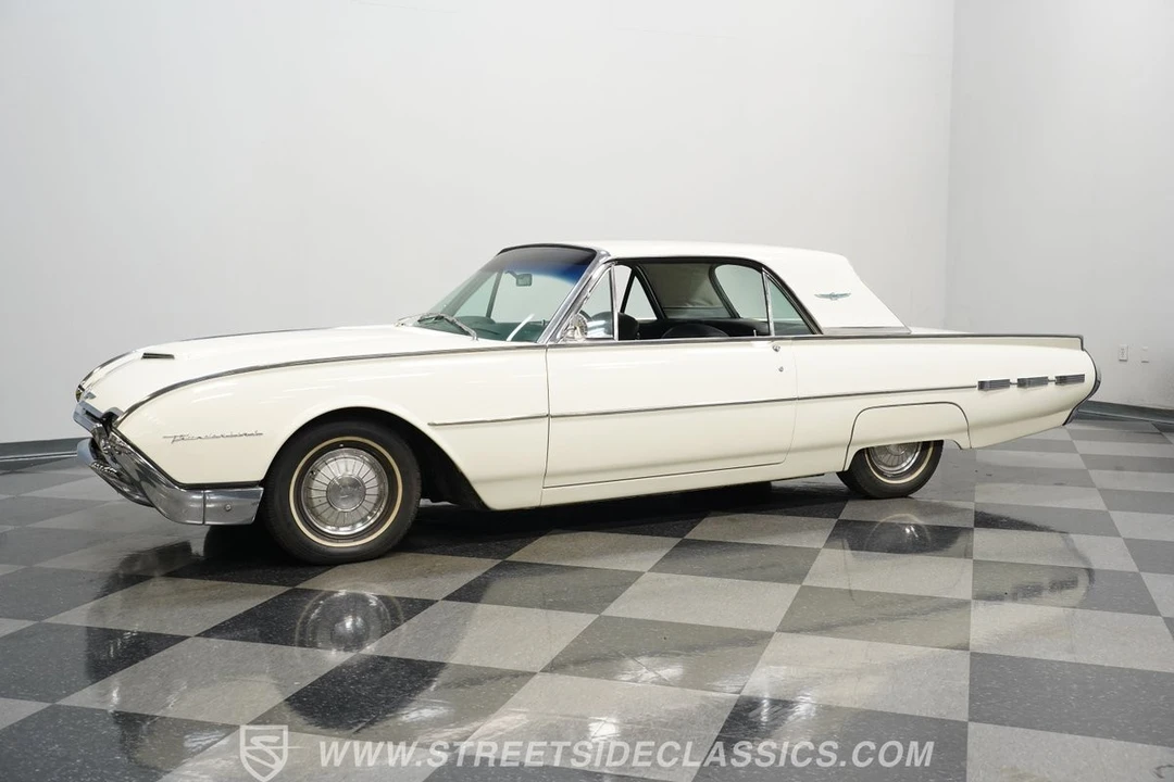 1962 Ford Thunderbird 3rd Gen - Image 6 of 12