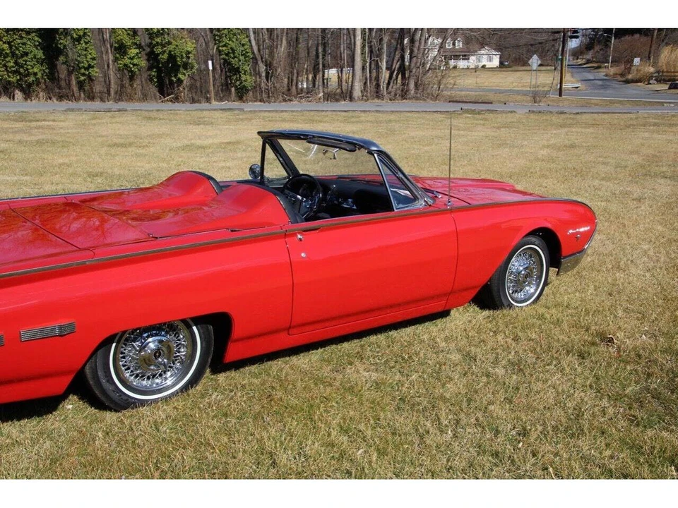 1962 Ford Thunderbird 3rd Gen - Image 5 of 27