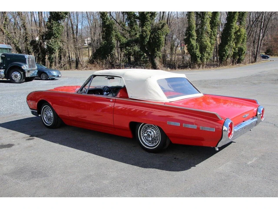 1962 Ford Thunderbird 3rd Gen - Image 4 of 27