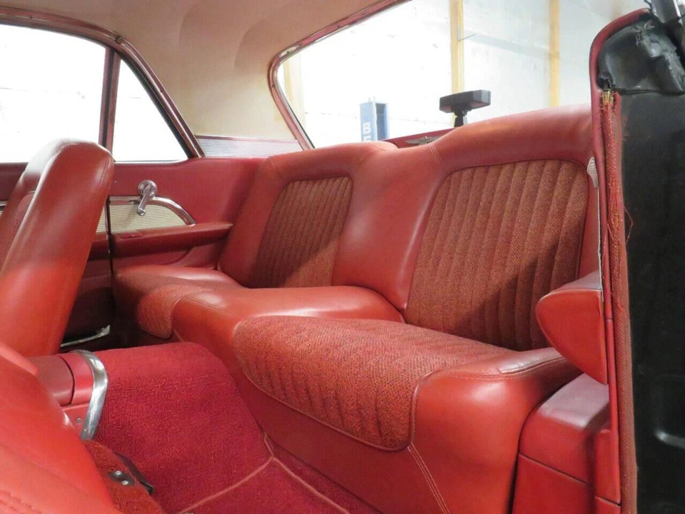 1962 Ford Thunderbird 3rd Gen - Image 9 of 31