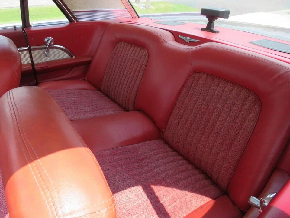 1962 Ford Thunderbird 3rd Gen - Image 11 of 31