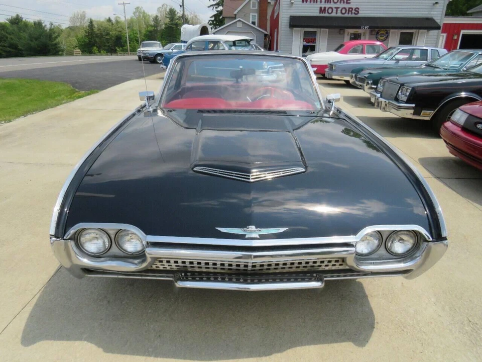 1962 Ford Thunderbird 3rd Gen - Image 2 of 31