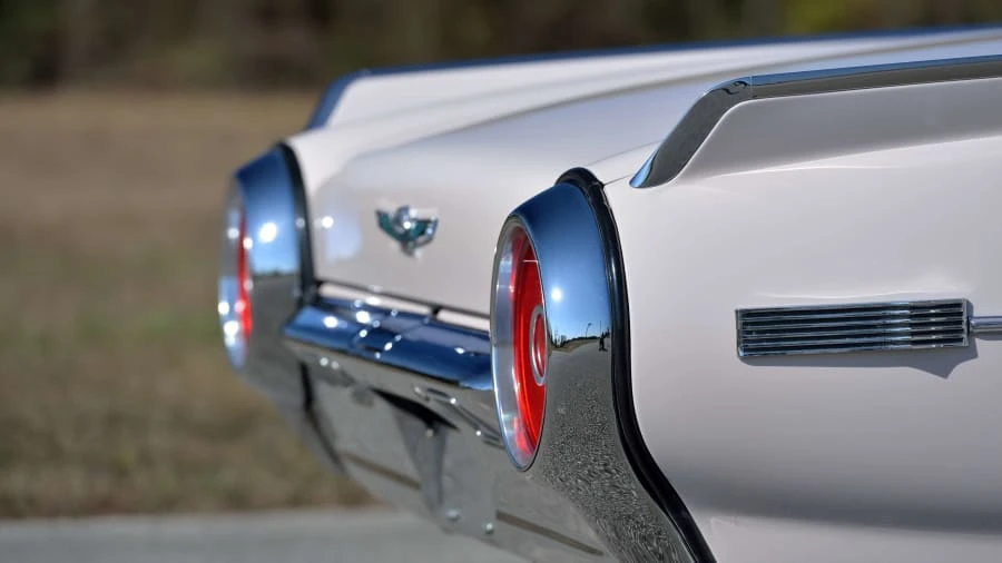 1962 Ford Thunderbird 3rd Gen - Image 17 of 20