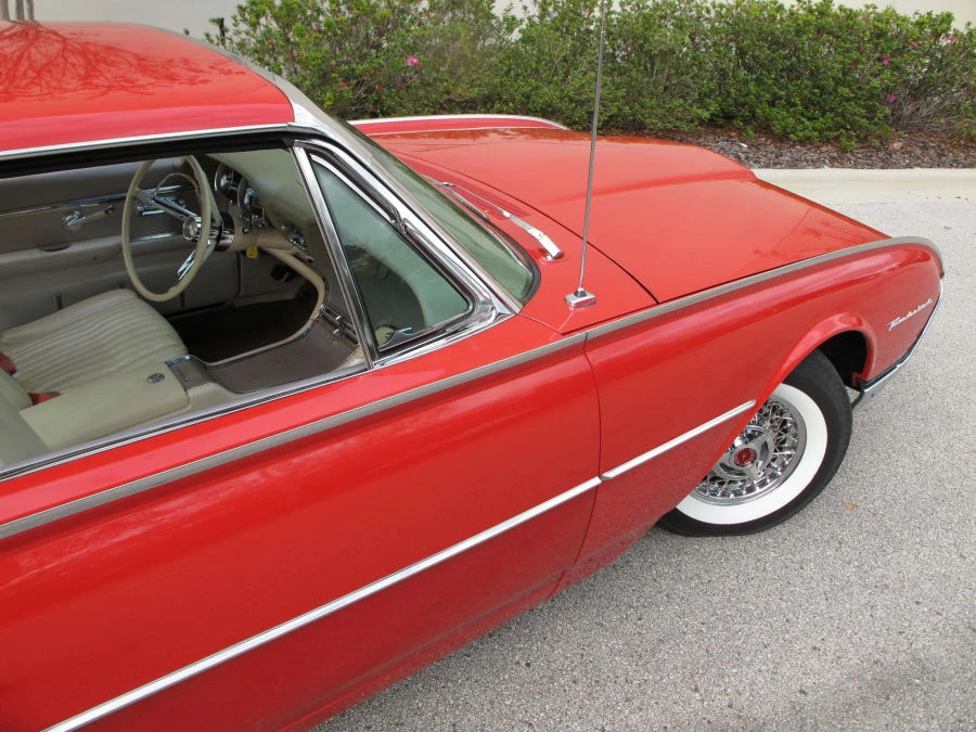 1962 Ford Thunderbird 3rd Gen - Image 9 of 9