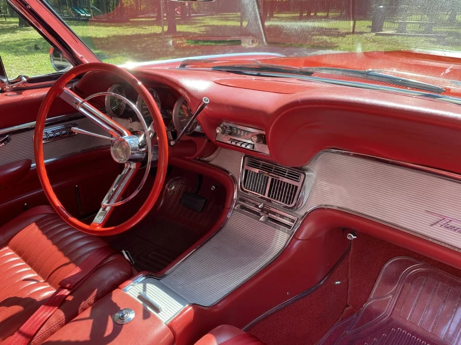 1962 Ford Thunderbird 3rd Gen - Image 4 of 15