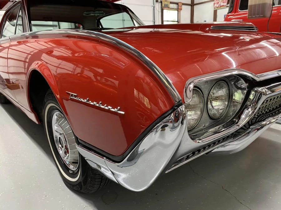 1962 Ford Thunderbird 3rd Gen - Image 14 of 15