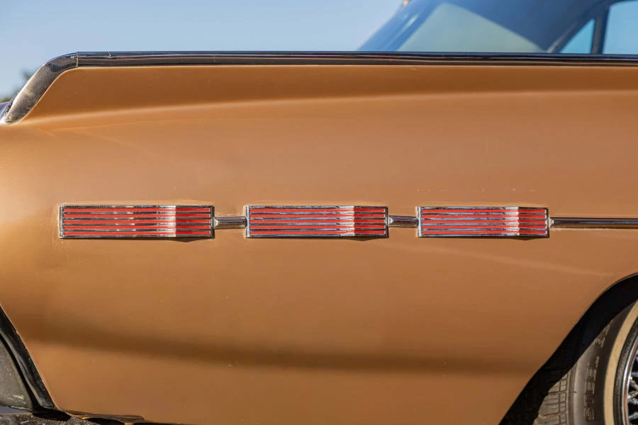 1962 Ford Thunderbird 3rd Gen - Image 14 of 31