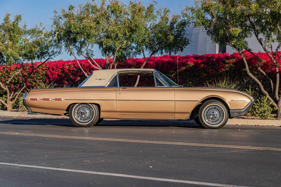 1962 Ford Thunderbird 3rd Gen - Image 23 of 31