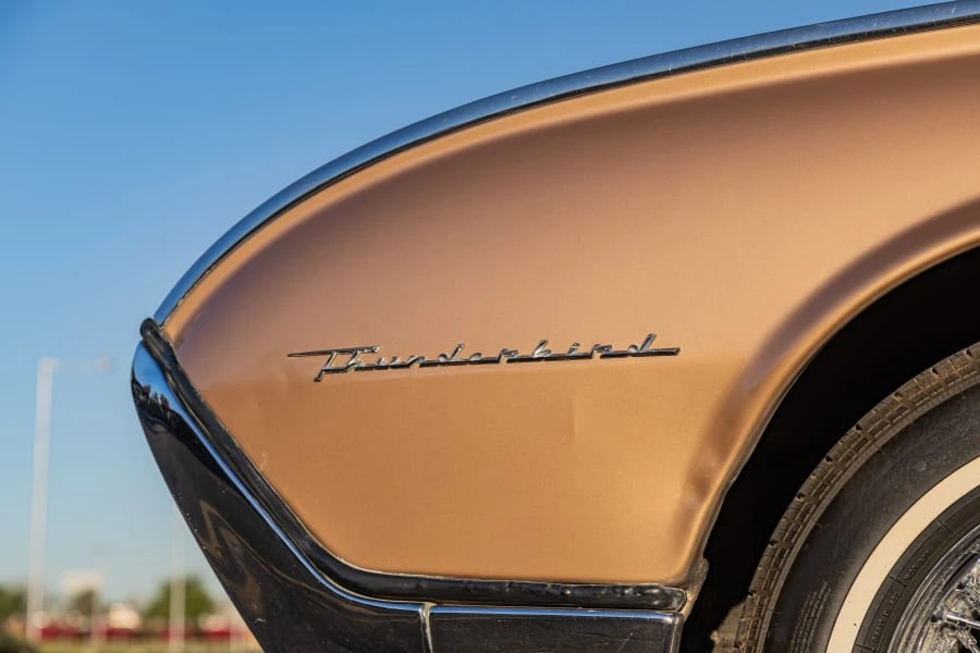 1962 Ford Thunderbird 3rd Gen - Image 11 of 31