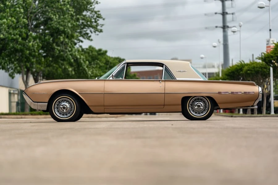 1962 Ford Thunderbird 3rd Gen - Image 2 of 22