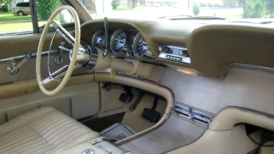 1962 Ford Thunderbird 3rd Gen - Image 4 of 6