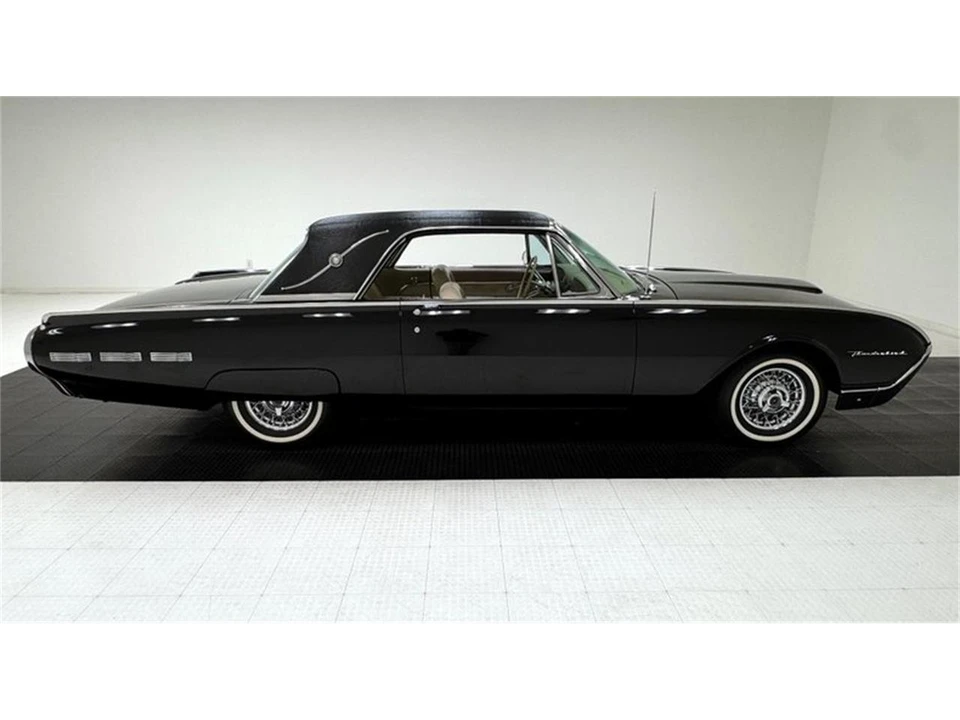 1962 Ford Thunderbird 3rd Gen - Image 6 of 31