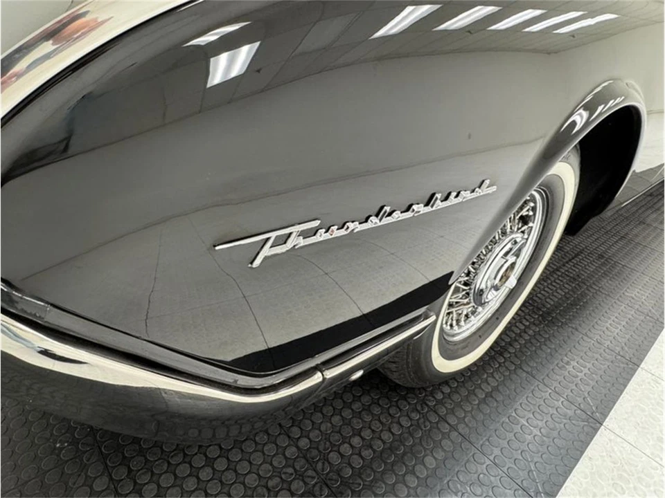 1962 Ford Thunderbird 3rd Gen - Image 12 of 31