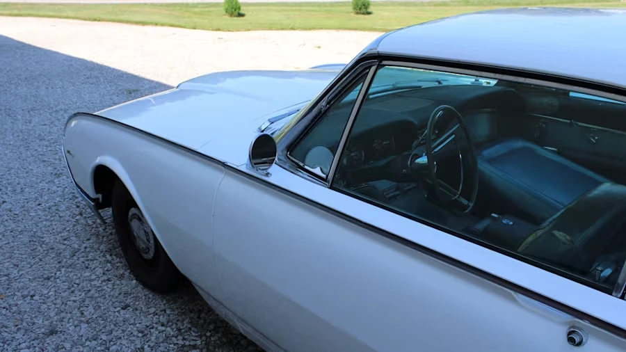 1962 Ford Thunderbird 3rd Gen - Image 26 of 31