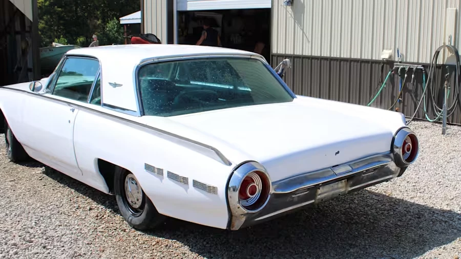 1962 Ford Thunderbird 3rd Gen - Image 3 of 31