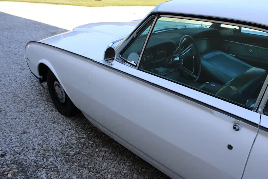 1962 Ford Thunderbird 3rd Gen - Image 13 of 31