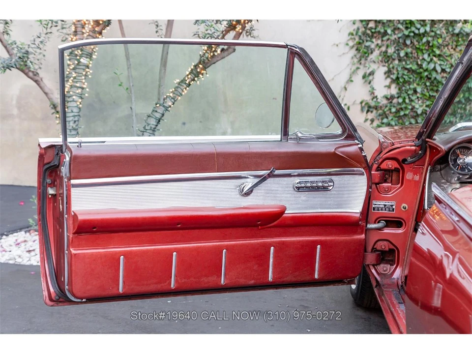 1962 Ford Thunderbird 3rd Gen - Image 13 of 31