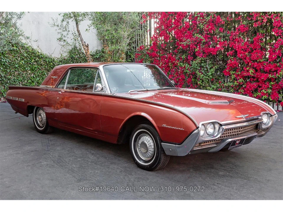 1962 Ford Thunderbird 3rd Gen - Image 2 of 31