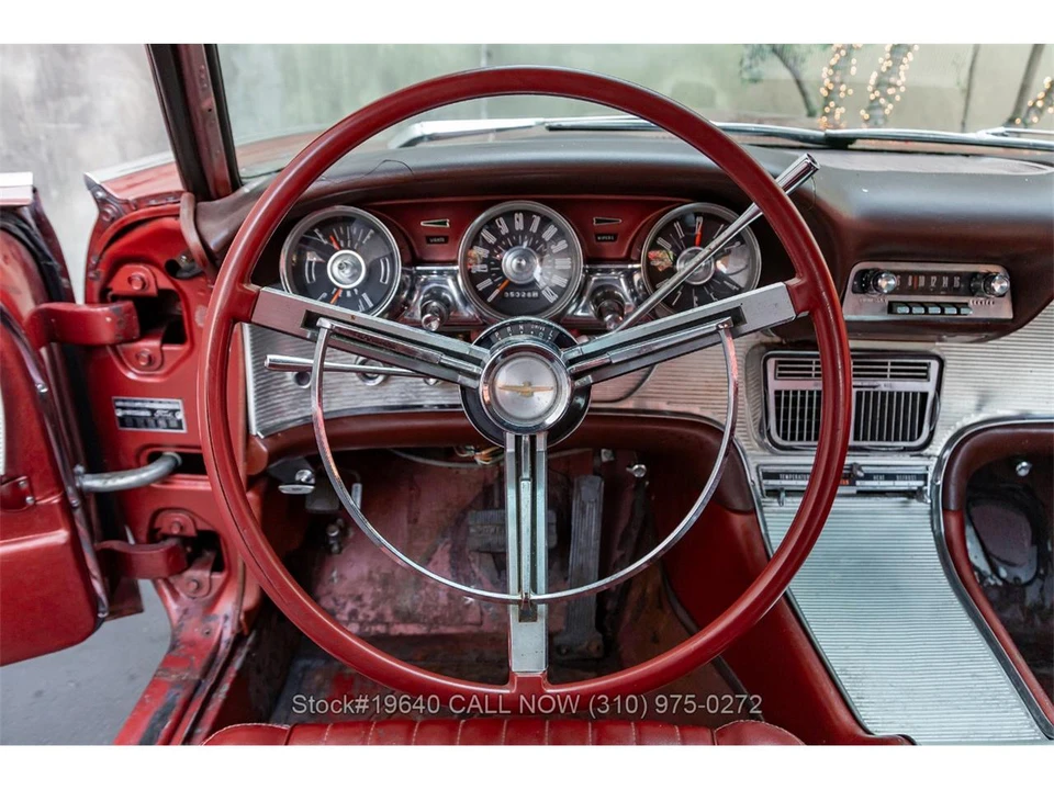 1962 Ford Thunderbird 3rd Gen - Image 17 of 31