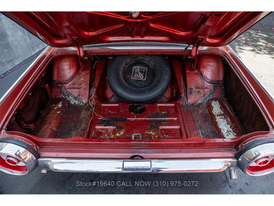 1962 Ford Thunderbird 3rd Gen - Image 23 of 31