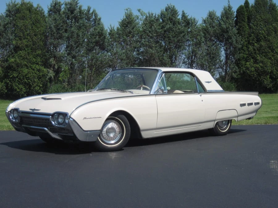 1962 Ford Thunderbird 3rd Gen - Image 2 of 8