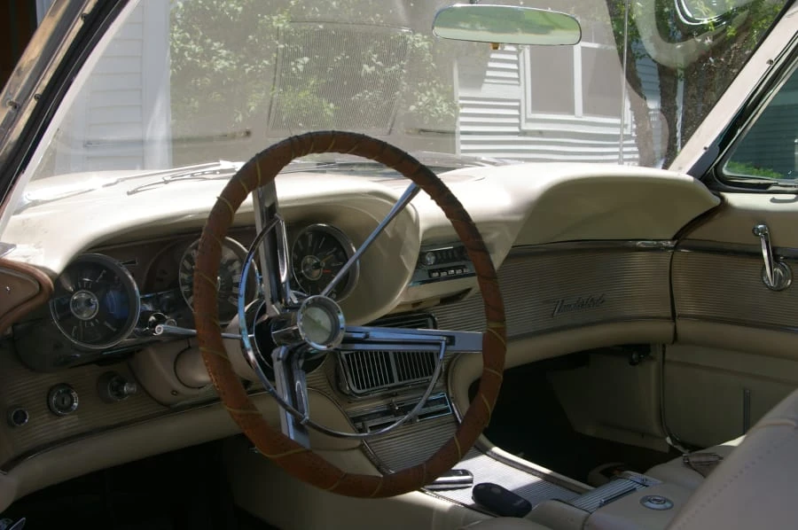 1962 Ford Thunderbird 3rd Gen - Image 3 of 8